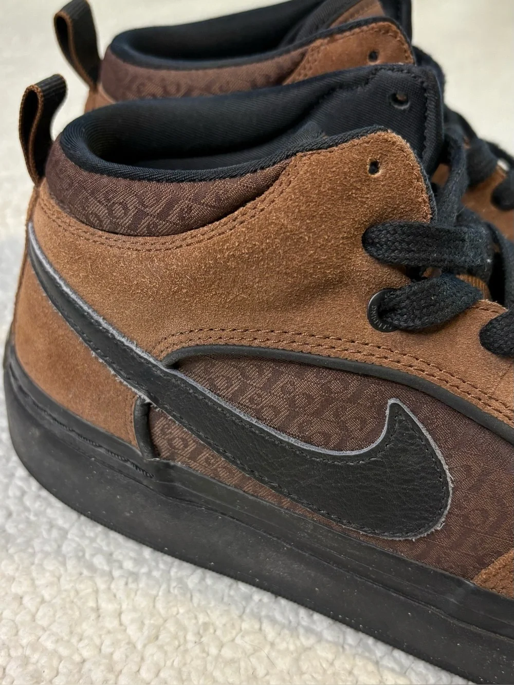 Nike SB React Leo Cacao Wow Skate Shoes DX4361-200 Men's Size 10